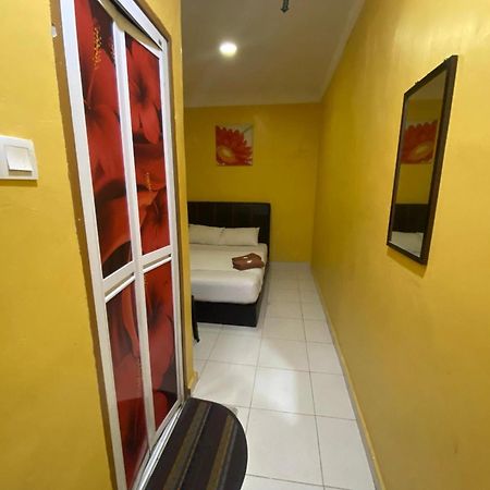 Muadzam Shah Oyo 91065 Hotel De Anjung מראה חיצוני תמונה