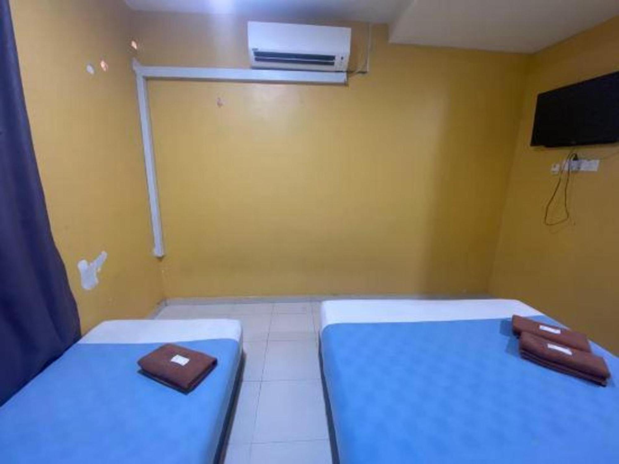 Muadzam Shah Oyo 91065 Hotel De Anjung מראה חיצוני תמונה