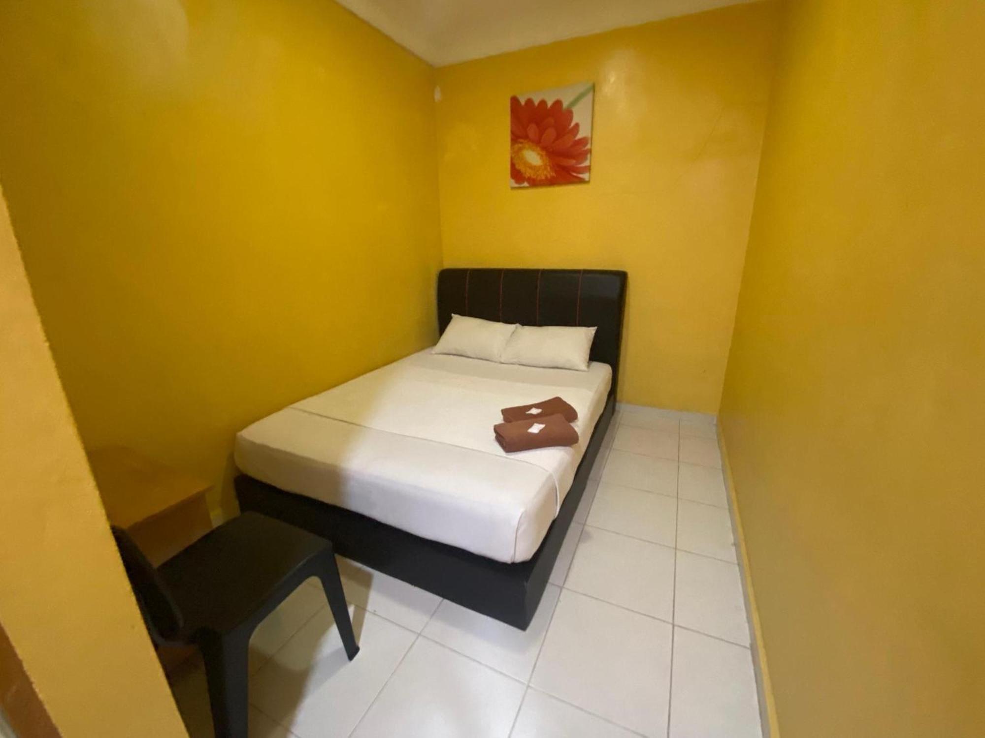 Muadzam Shah Oyo 91065 Hotel De Anjung מראה חיצוני תמונה