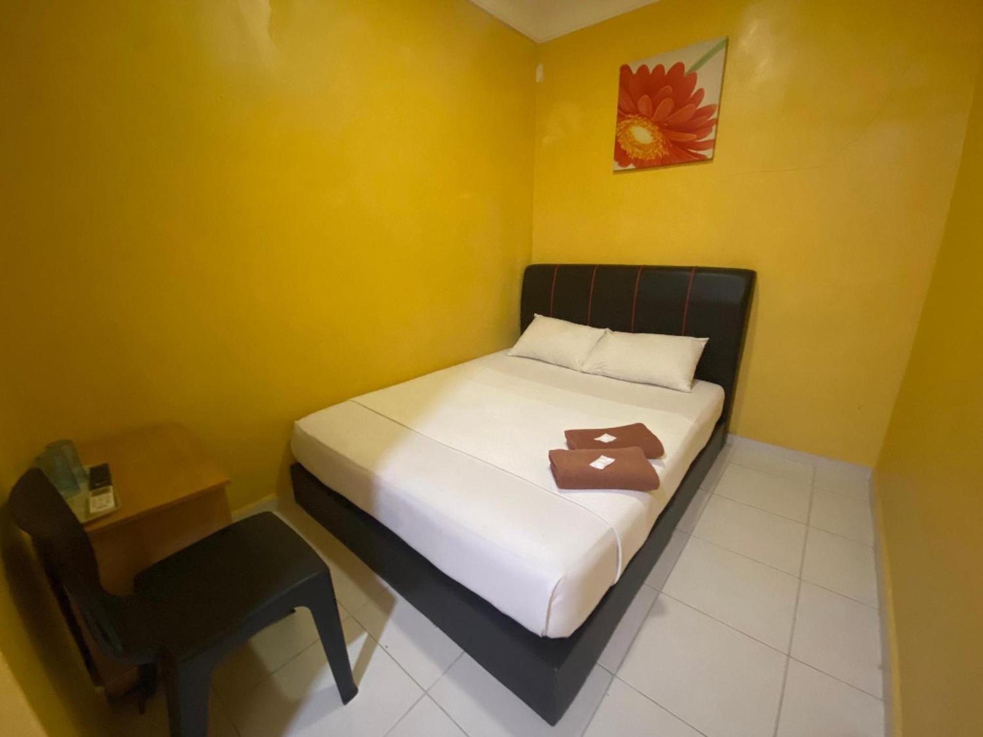 Muadzam Shah Oyo 91065 Hotel De Anjung מראה חיצוני תמונה