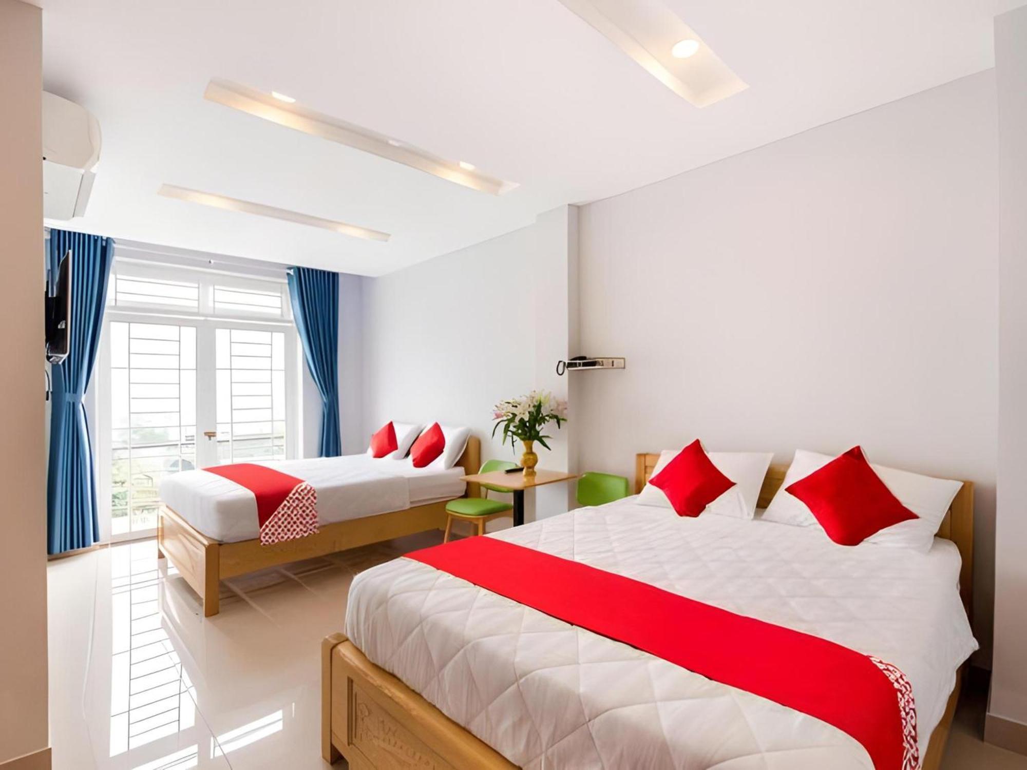 Muadzam Shah Oyo 91065 Hotel De Anjung מראה חיצוני תמונה