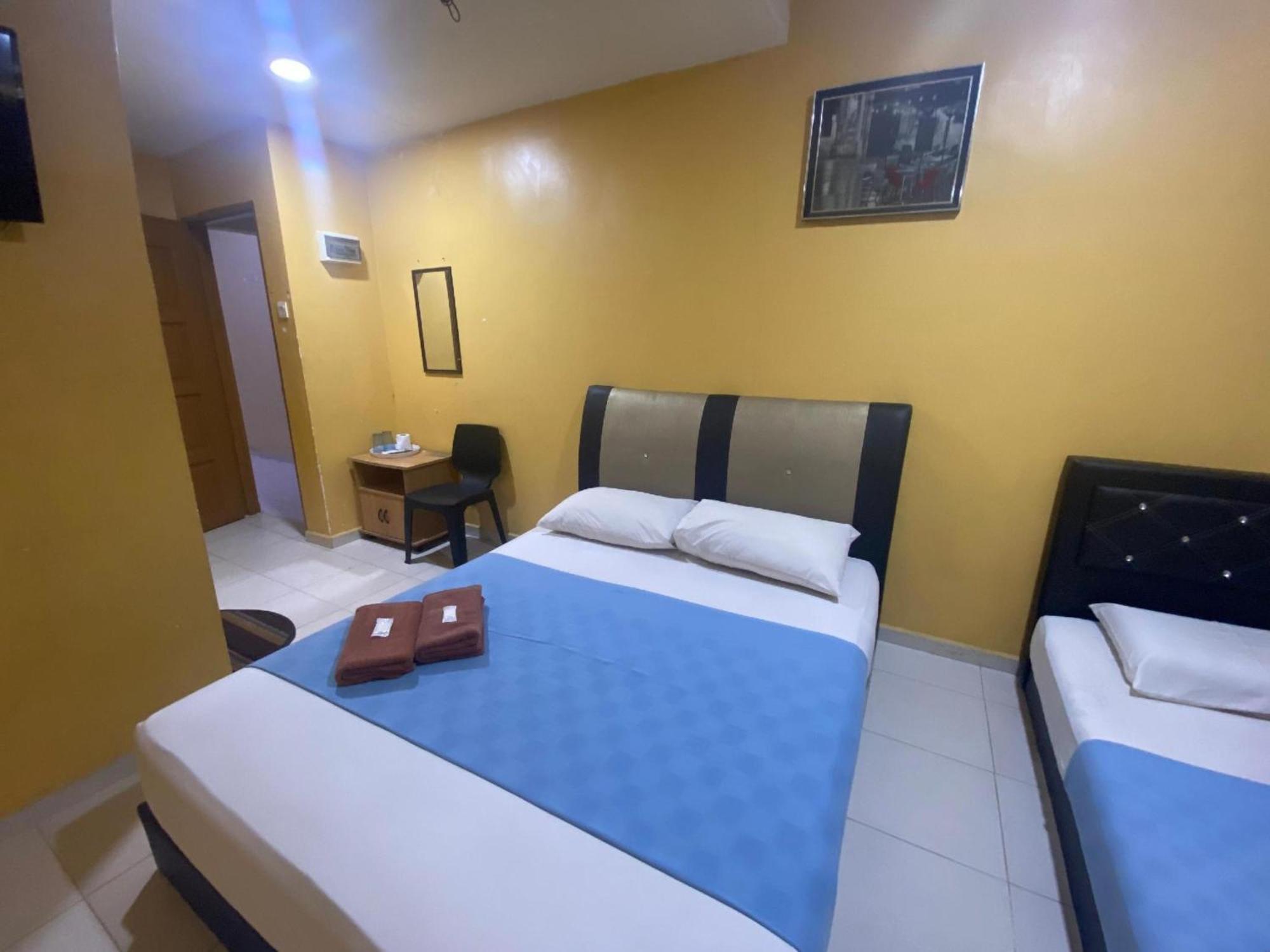 Muadzam Shah Oyo 91065 Hotel De Anjung מראה חיצוני תמונה